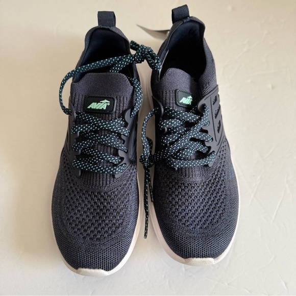 Avia Black and Green Athletic Shoes size 6 - Picture 8 of 13